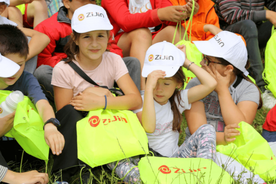 充分发挥漳平台湾农民创业园台商台胞集聚优势,持续打造"大陆阿里山"