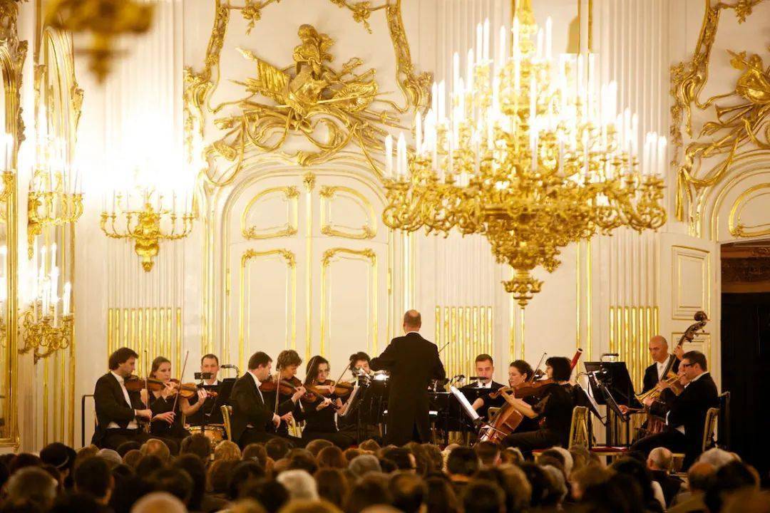 明日开票 | 维也纳美泉宫交响乐团—2024新年音乐会_演出_施特劳斯