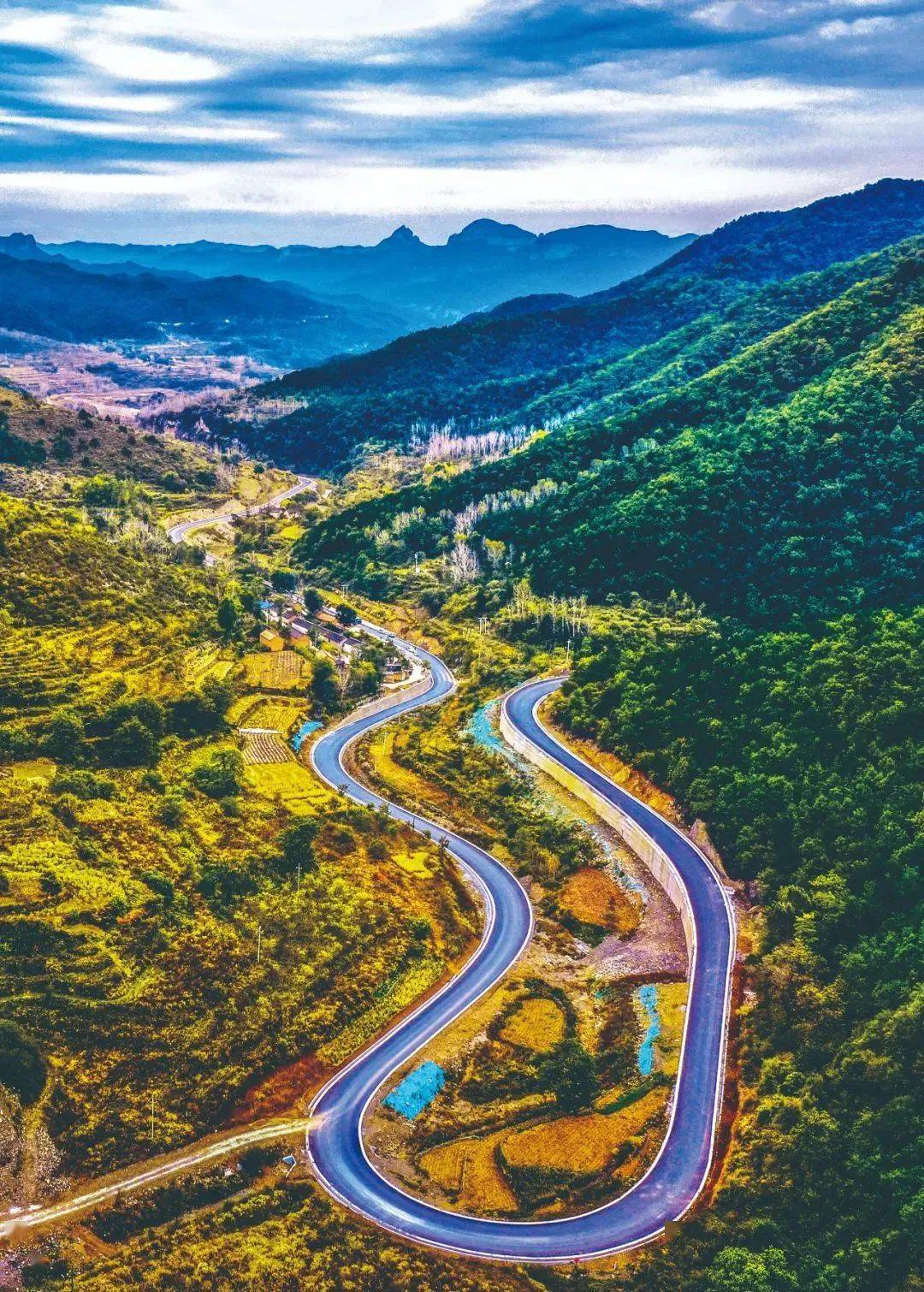 山西这条网红旅游公路美得让人惊艳!一起来"云"赏景!_太行_陵川_美景