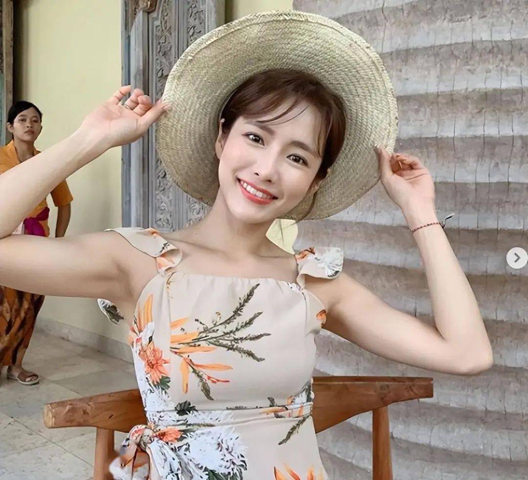 姜贤京_阳光_腹肌