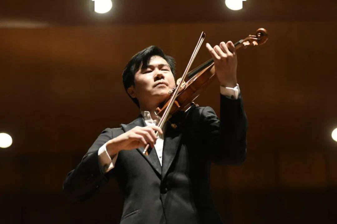 【快讯】朱熙萌(simon zhu)获第57届帕格尼尼国际小提琴比赛第一名