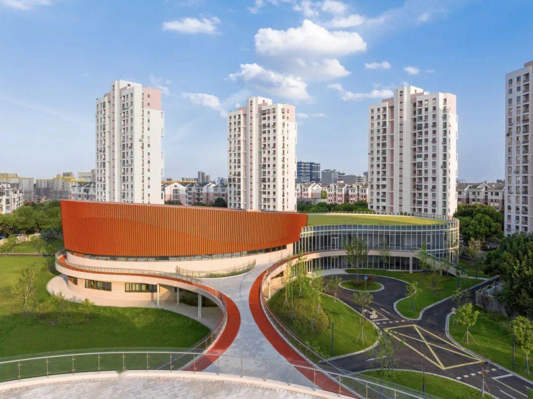 上海三林懿德社区文体中心:镶嵌在社区当中的一站式"体育 "公园_项目