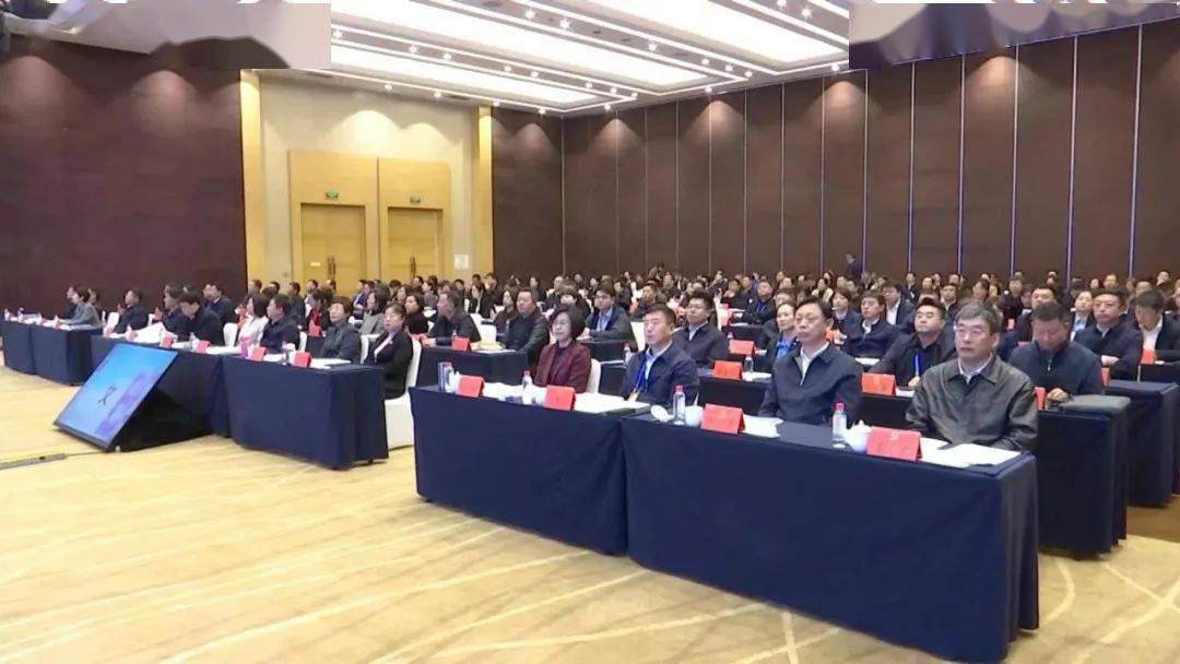 全省文明城市创建和志愿服务工作现场推进会议在牡丹江召开 何良军