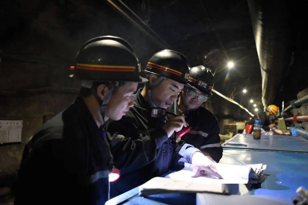 此举标志着tbm正式开篇,学员陈志广说到:"tbm是全新工艺,全新设备