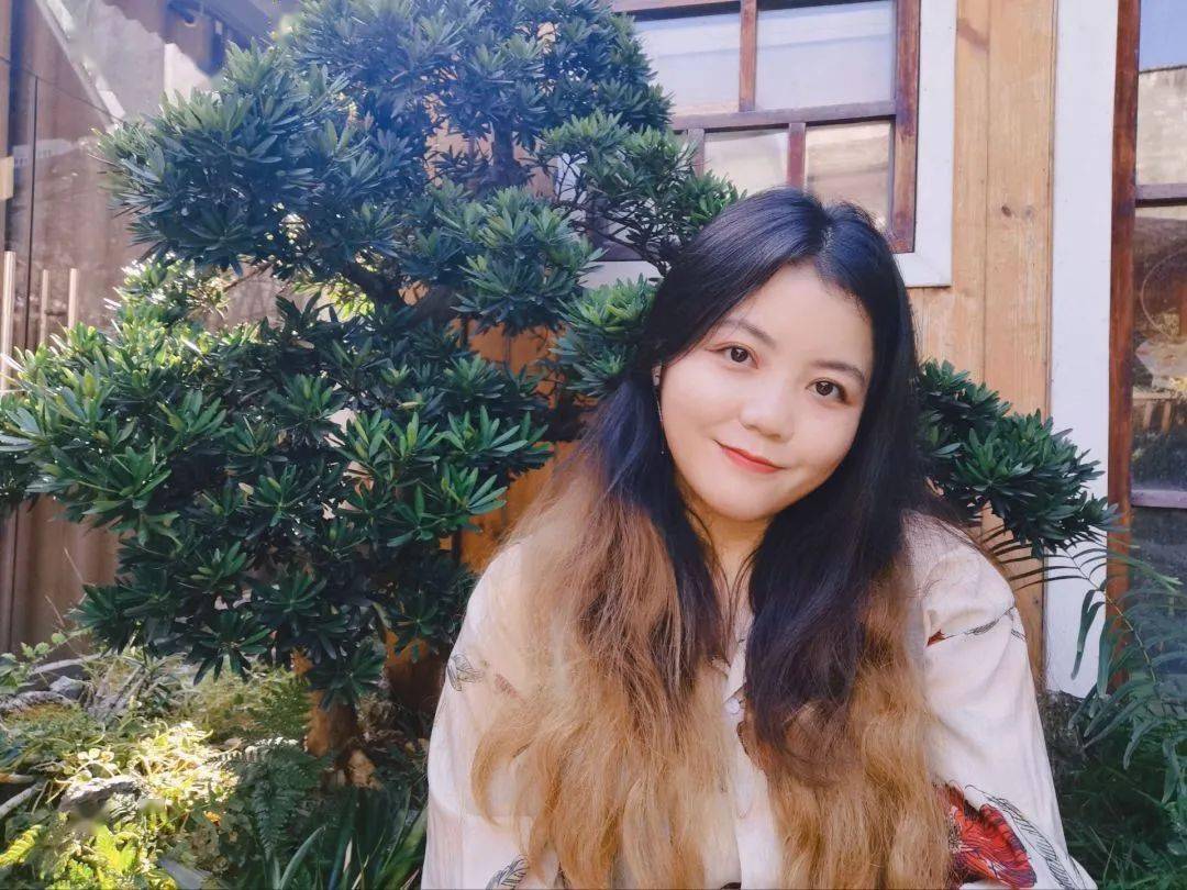 政法学院 蓝雪静要我 怎么捡飘落后才发现这幸福的碎片只让我们相恋这