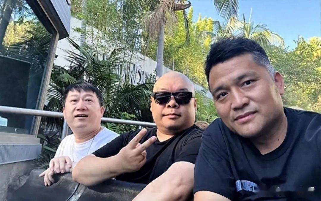 德云社张鹤伦凌晨发文,引网友热议,伦哥这是奔着摘字去的_演出_广大