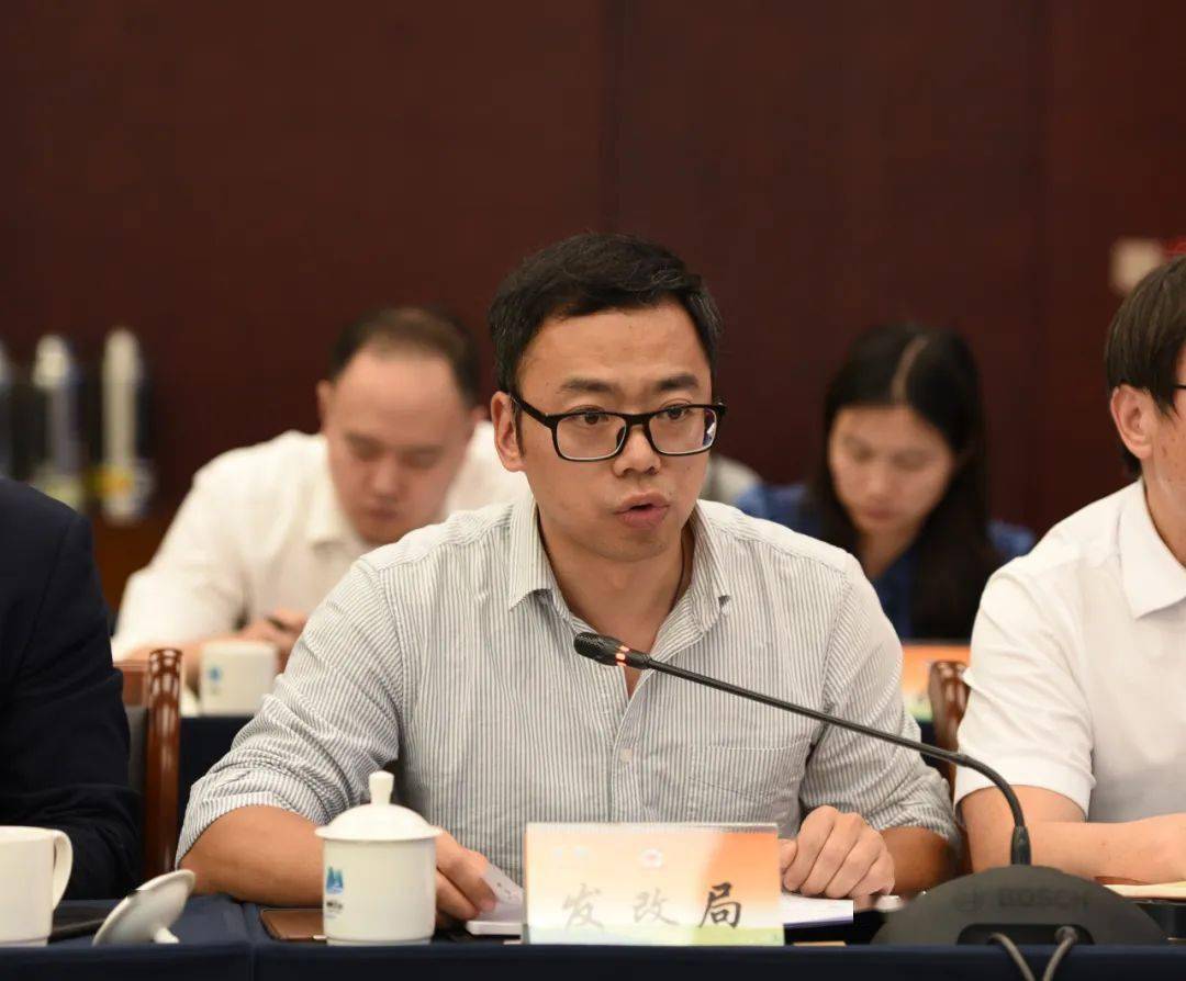 查看更多—end—文稿:柴 煜摄影/编辑:徐雪良审核:张 阳终审:毛有祥