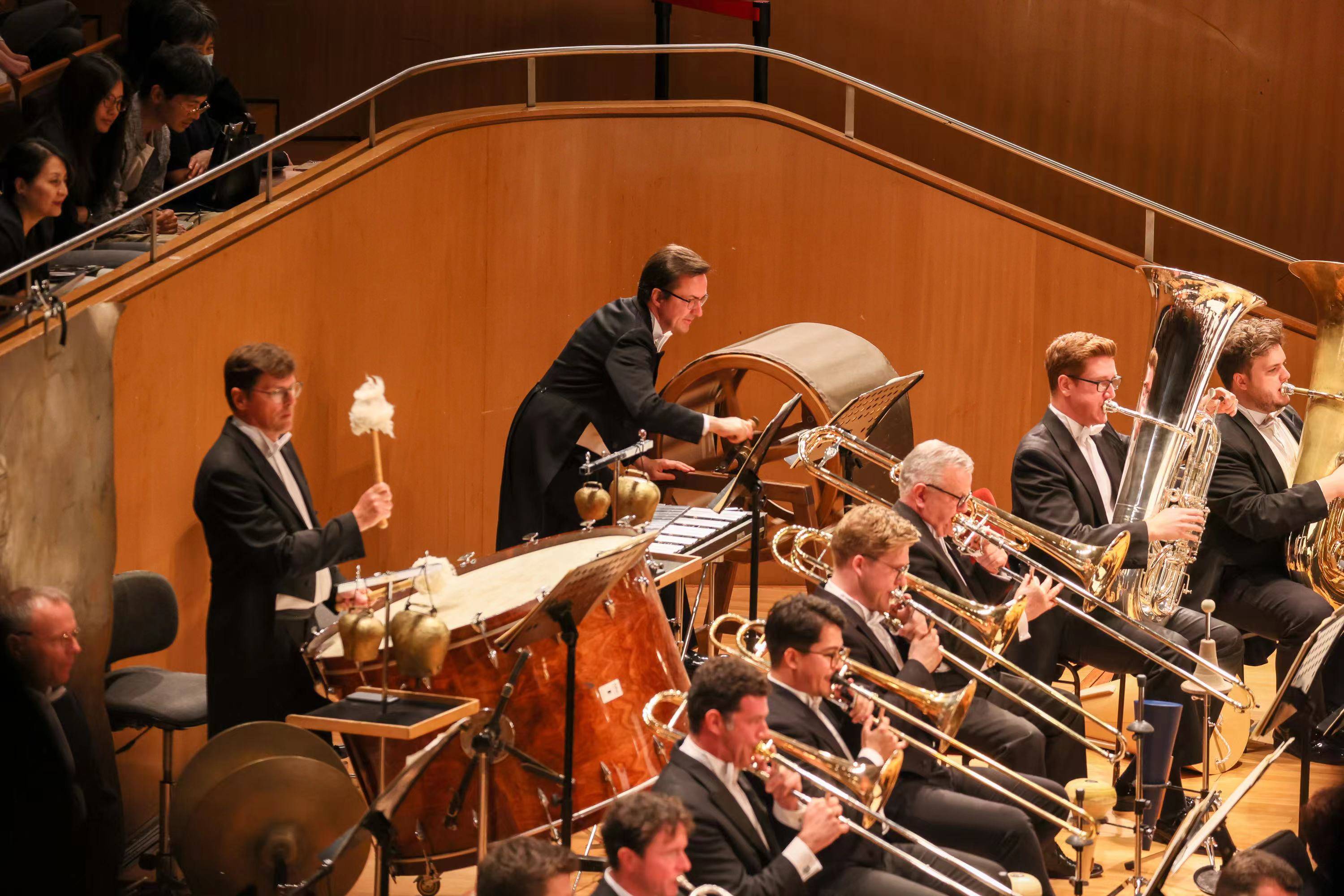 蒂勒曼:比起喝彩,更在意观众的倾听