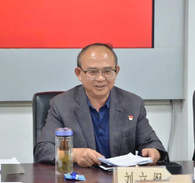 "为民服务正青春"年轻干部座谈交流会召开