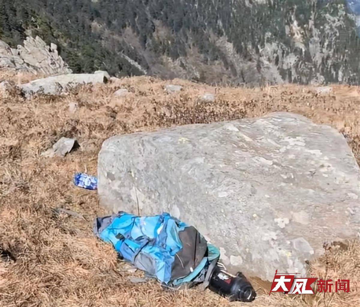 鳌太线是驴友们的称谓,即纵贯秦岭两个主峰鳌山与太白山拔仙台之间的