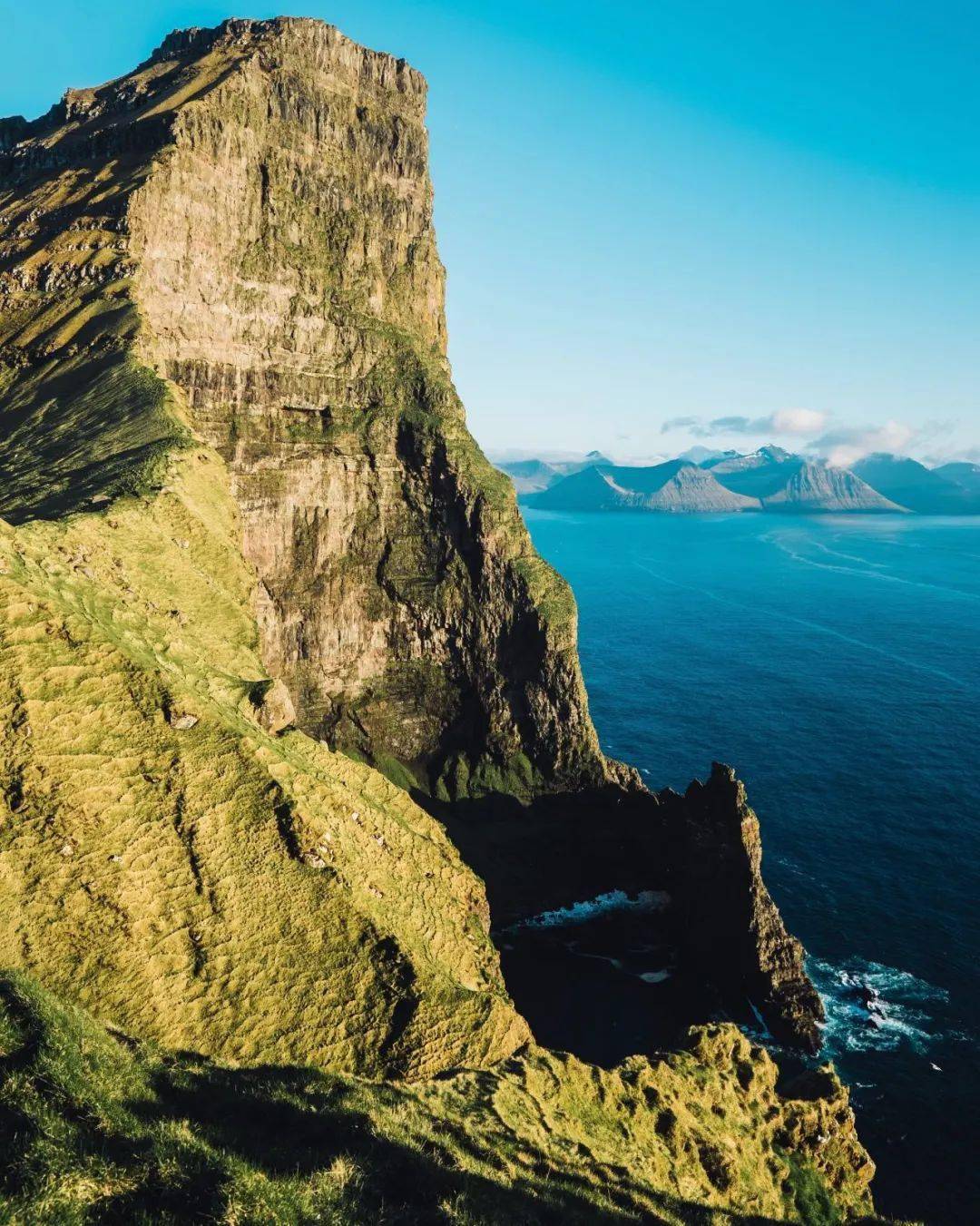 宛如世界盡頭,請人類將我遺忘_法羅群島_懸崖峭壁_瀑布