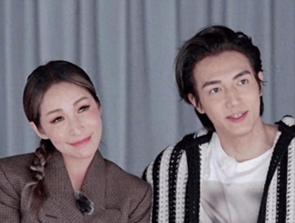 43岁萧亚轩面黄肌瘦,又老又凹,网友:纵欲过度_黄皓_感情_男友