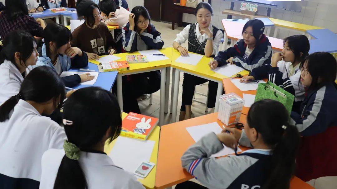 中心小学吴家镇中心小学下一步,团荣昌区委将以"心·希望工程"为统揽