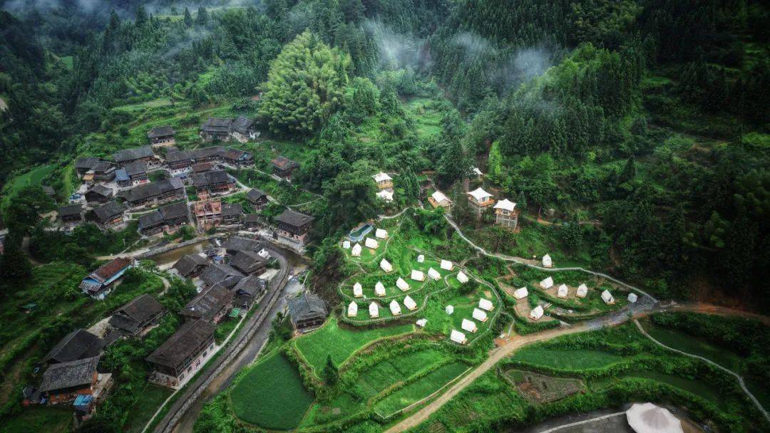 【奋进新征程 建功新时代——全面推进乡村振兴】乐里镇孖生侗寨:特色