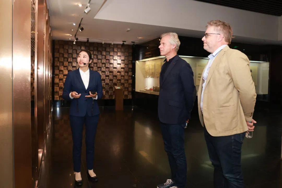 茅台集团与轩尼诗交流座谈_合作_双方_文化