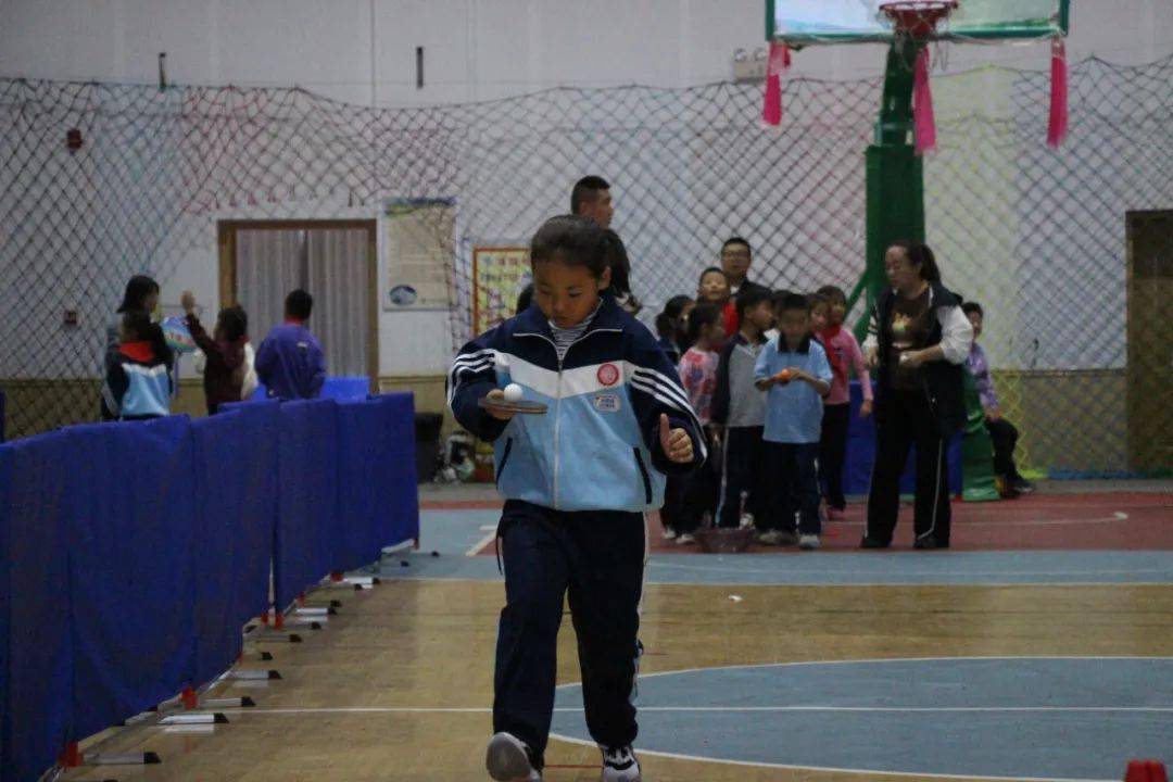 鄂托克旗实验小学图片