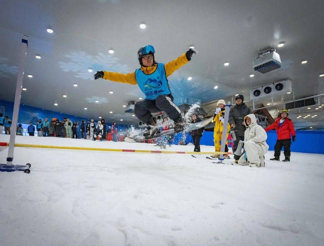 点燃激情,逐梦冰雪 | 湘江欢乐城第二届冰雪旅游节滑雪比赛圆满落幕