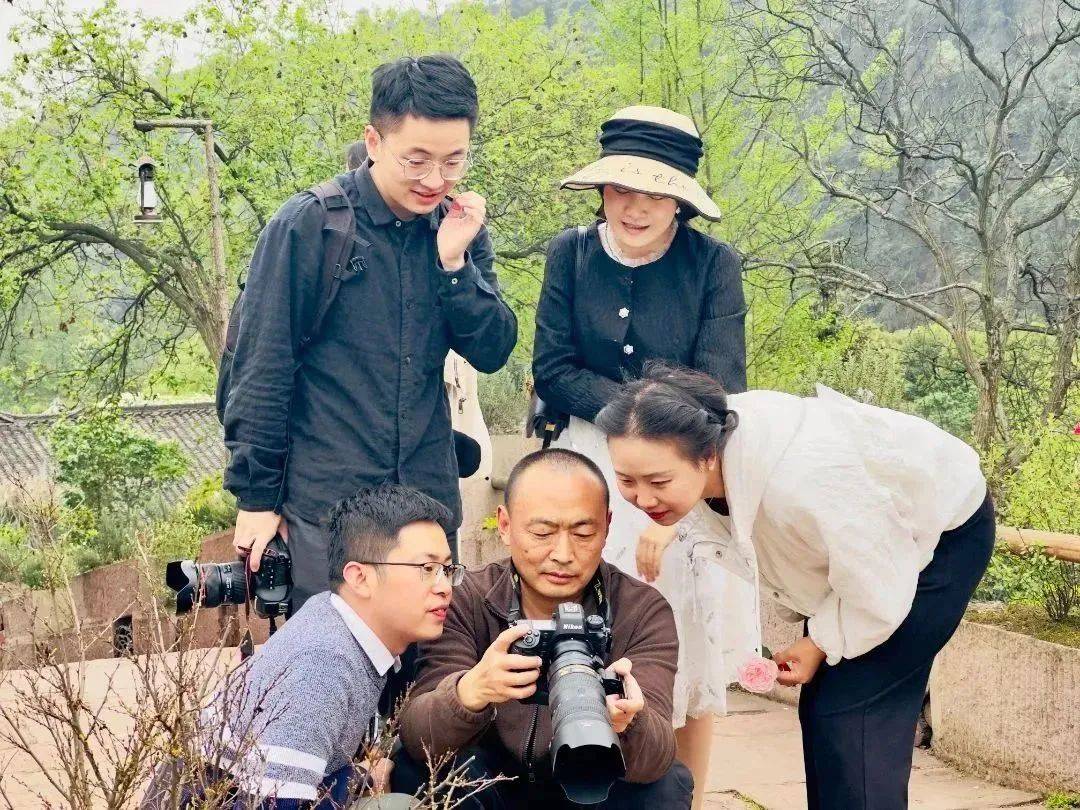 工作_记者节_手机