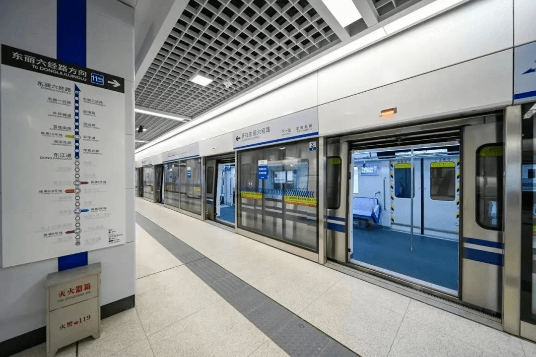 天隆寺地铁站图片