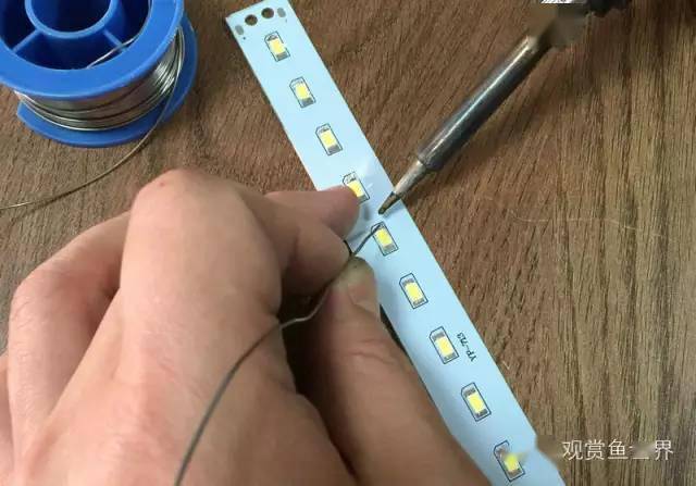 就是有那么一些手工爱好者，啥都喜欢DIY！LED灯自制的就是香！_搜狐汽车_搜狐网