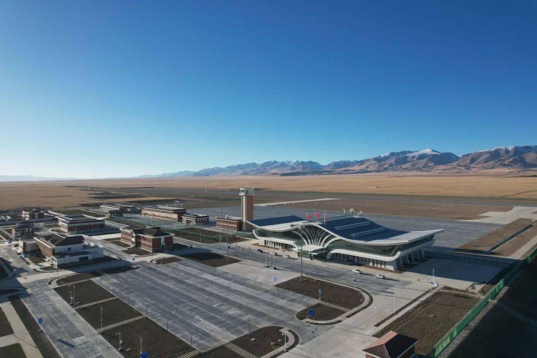三局造新疆第二座高高原机场展翼待飞