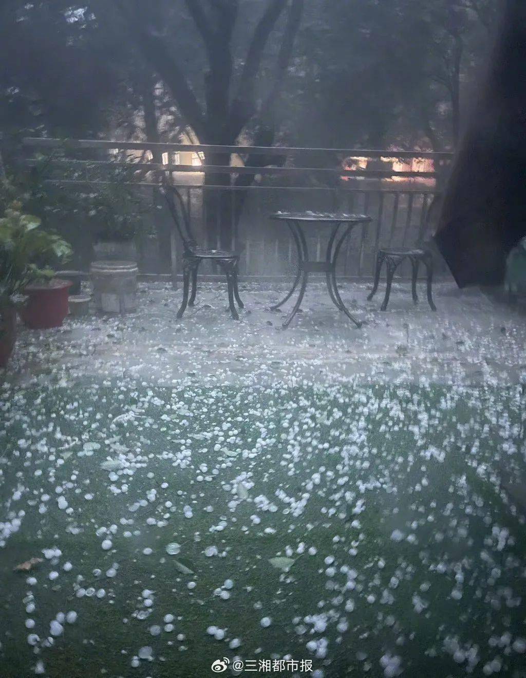 长沙湘潭突降冰雹!多个市州还有暴雨!