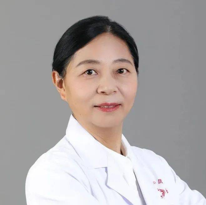 本期专家:张晓琳教授,硕士生导师,云南中医药大学教学名师,留校工作37