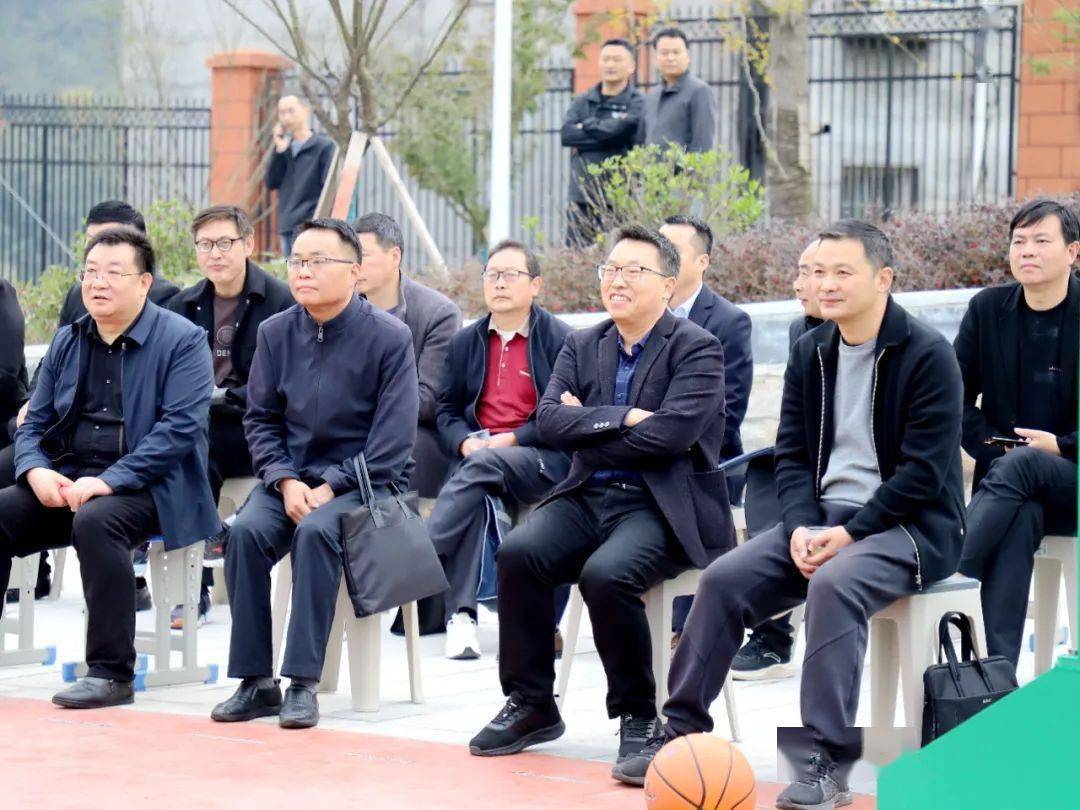 足球分级联赛启动仪式在观音镇初级中学举行