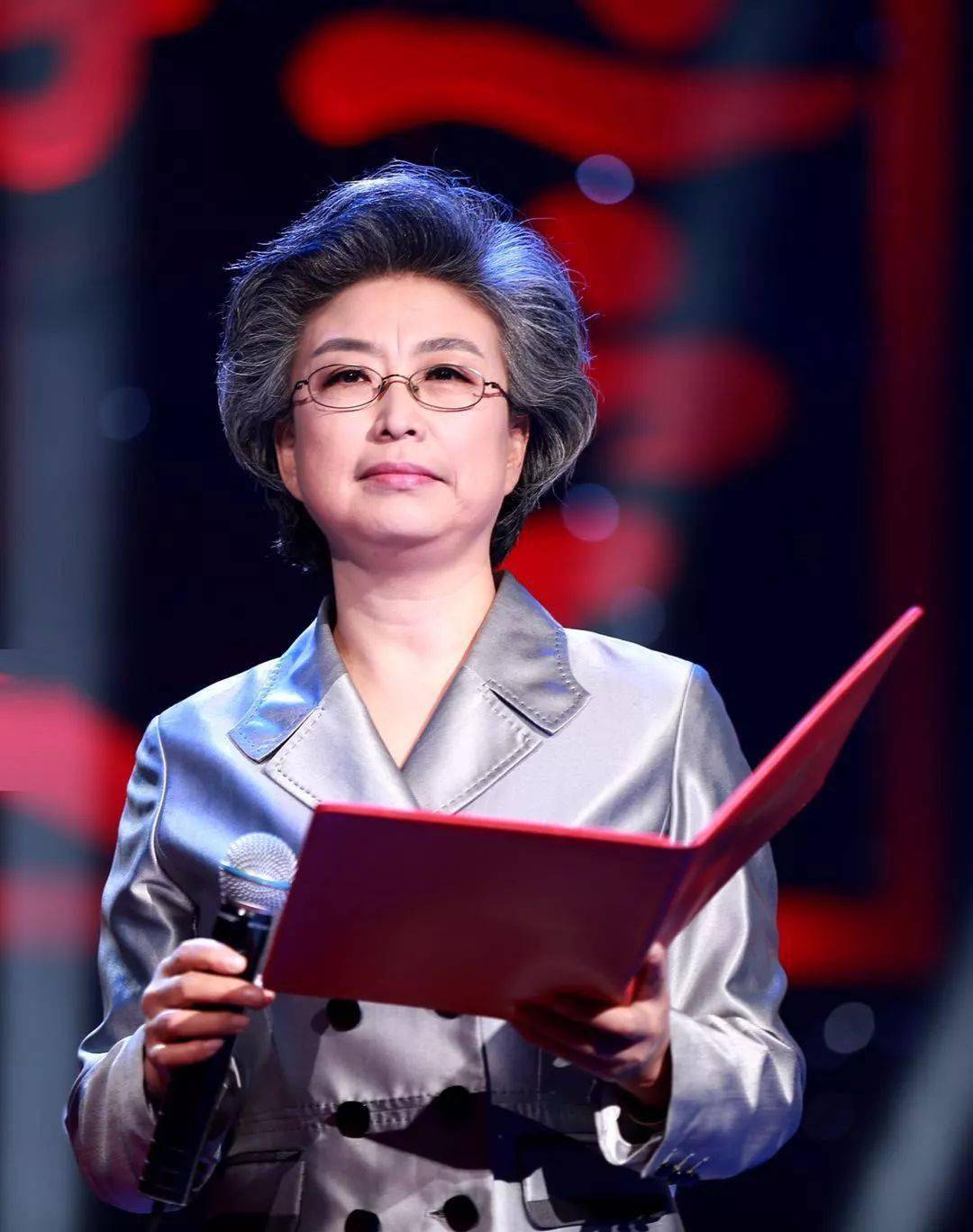 陈红朗诵:下雪的早晨_声音_艾青_作品