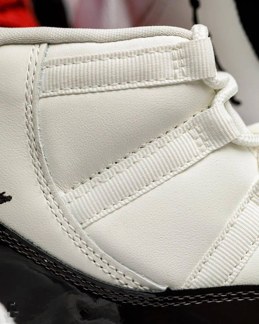 「樱花康扣」aj11 颜值如何?小姐姐上脚实拍来了!_jordan_air_进行