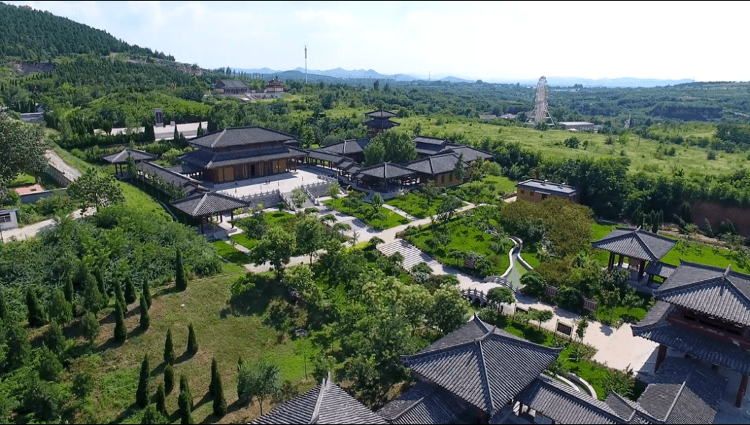 管仲纪念馆管仲墓牛山禅寺牛山民俗游乐园每年春秋皆举办"赶牛山"乡村