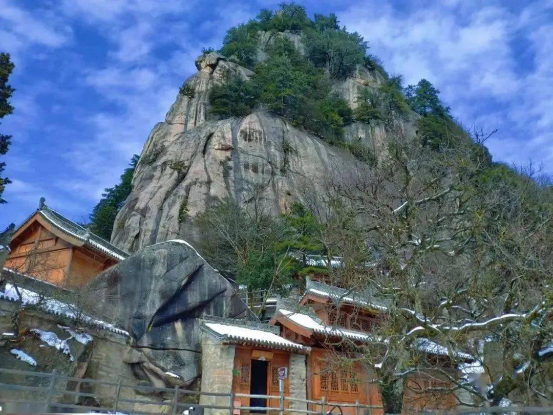 下雪了!鸡峰山开启雪景刷屏模式