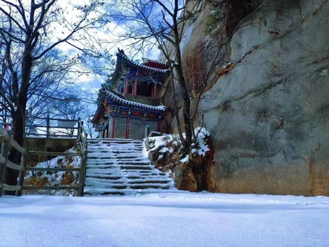 下雪了!鸡峰山开启雪景刷屏模式