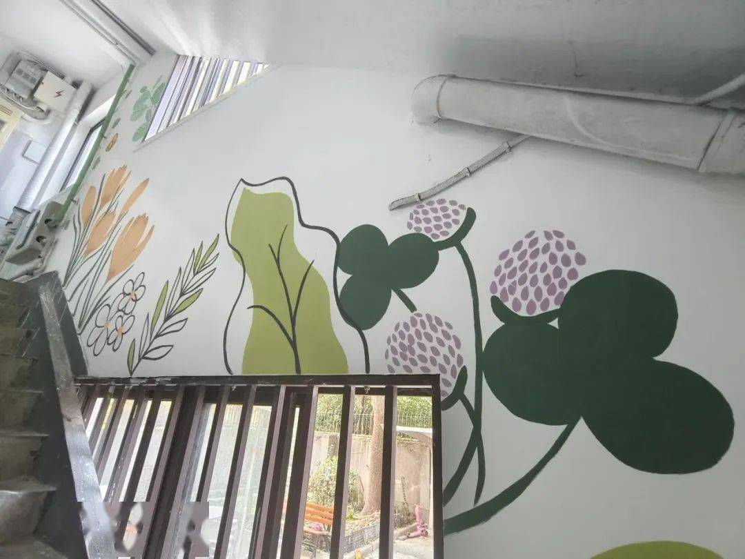 小手绘"大家",墙面彩绘添新颜!_八村_居民_楼道