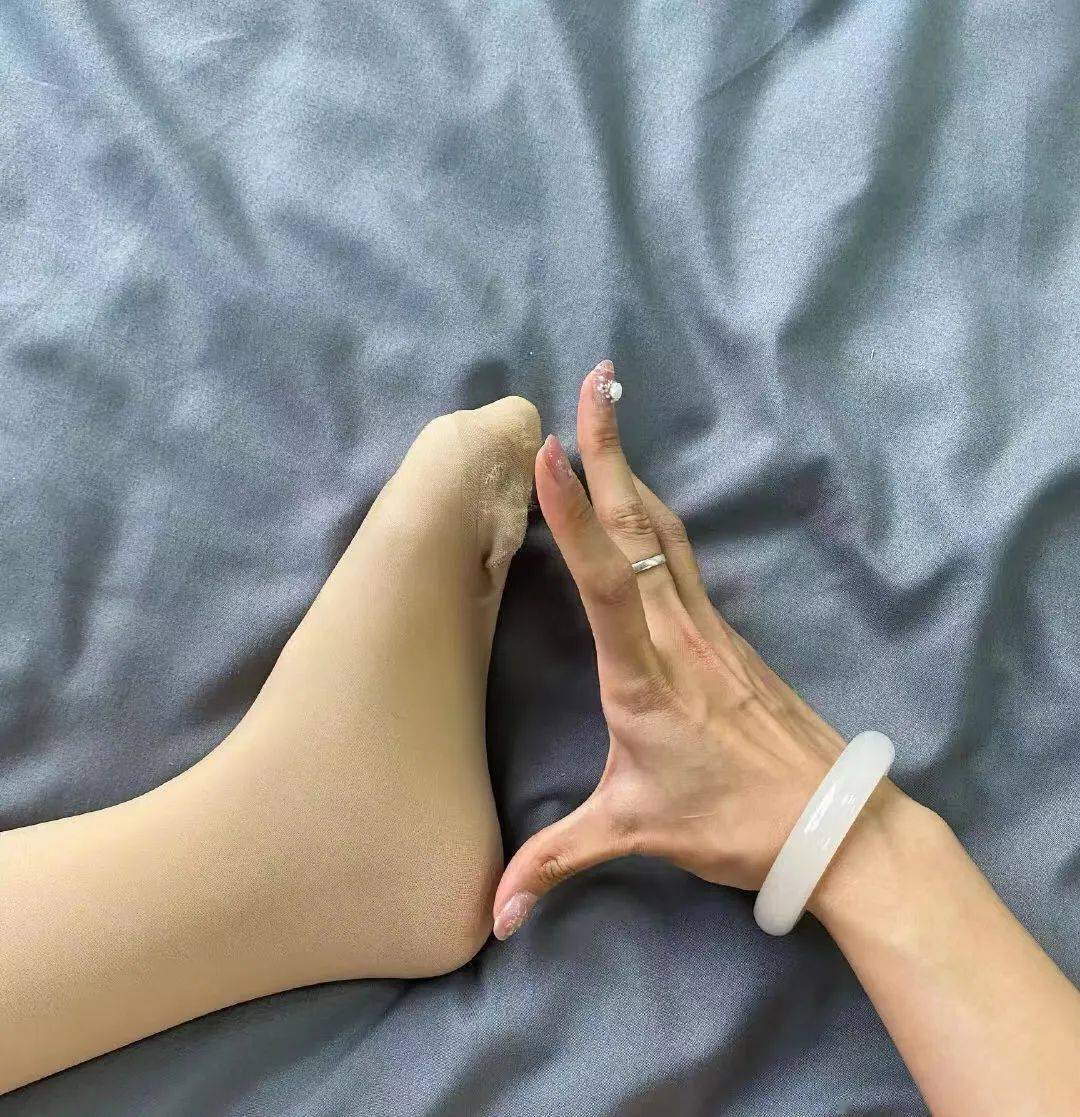 所有想穿打底裤的女娃娃,我劝你最好想清楚_脚趾_连脚_微信