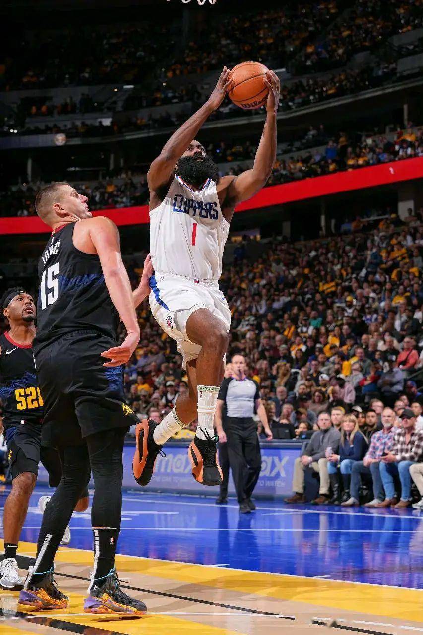 追梦锁喉戈贝尔被驱逐!浓眉贝恩疯狂冲突_乔治_上篮_约基奇