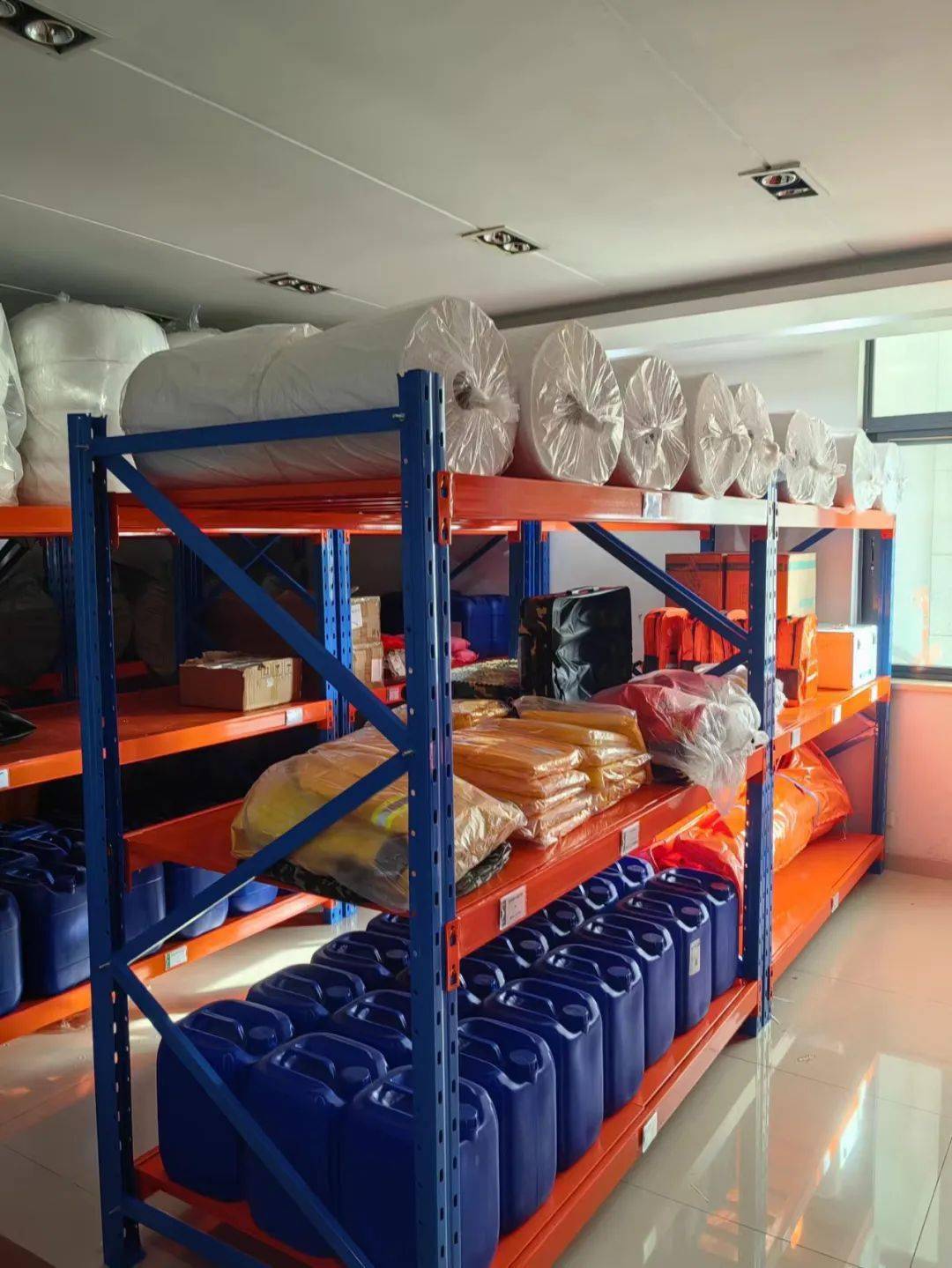 东海生态环境局应急物资储备库正式投入使用