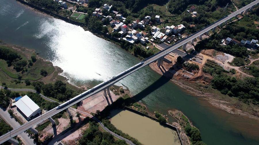 龙龙高铁龙武段进入运行试验阶段_龙岩_武平_列车