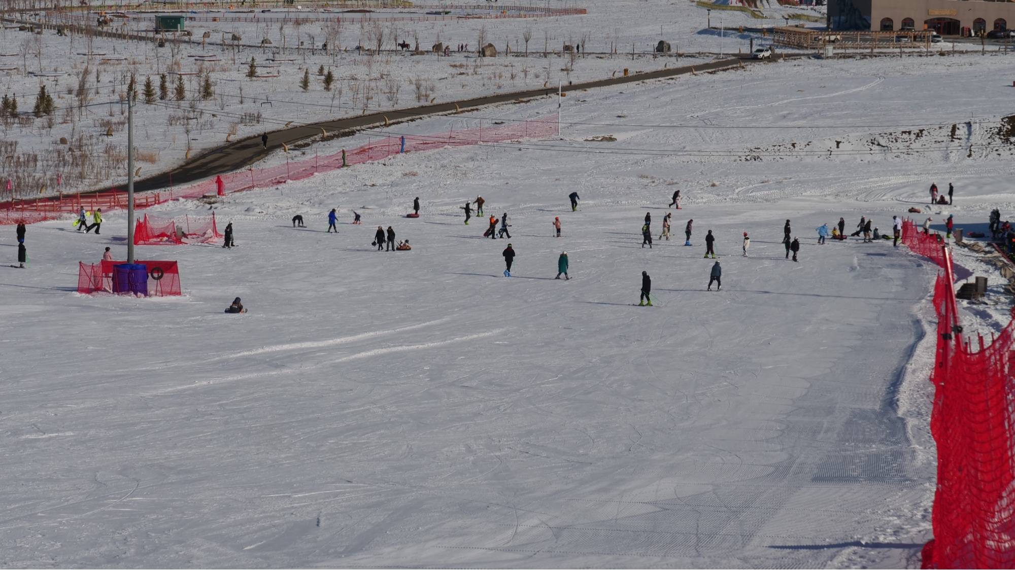 黄河公园滑雪场图片