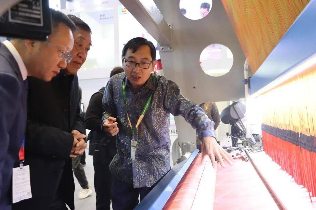 聚焦|提花织机专家,宋和宋再次推出行业领先的新机型_企业_系统_客户