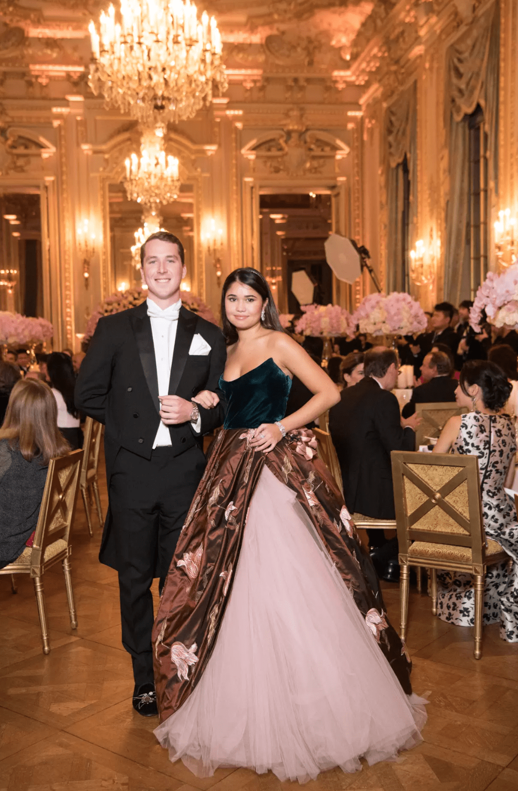 特朗普女儿屡被拒,今年张艺谋儿子,甄子丹女儿挤破脑袋也要参加!