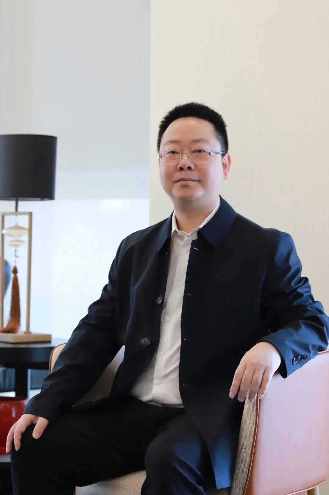 鸿翔控股集团总裁姚惟秉当选为常务理事沈珺7472潘正强还召开了