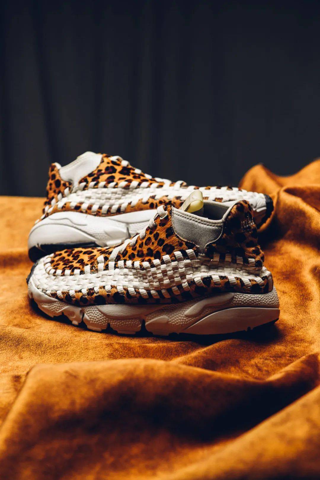 看到这些「豹纹球鞋」,我真的是毫无抵抗力!_woven_jeremy_scott