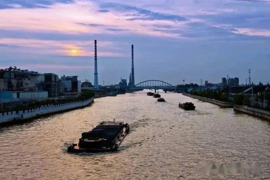 发展的基石独特的交通优势络绎不绝运河之上舟来楫往横贯四方s340省道