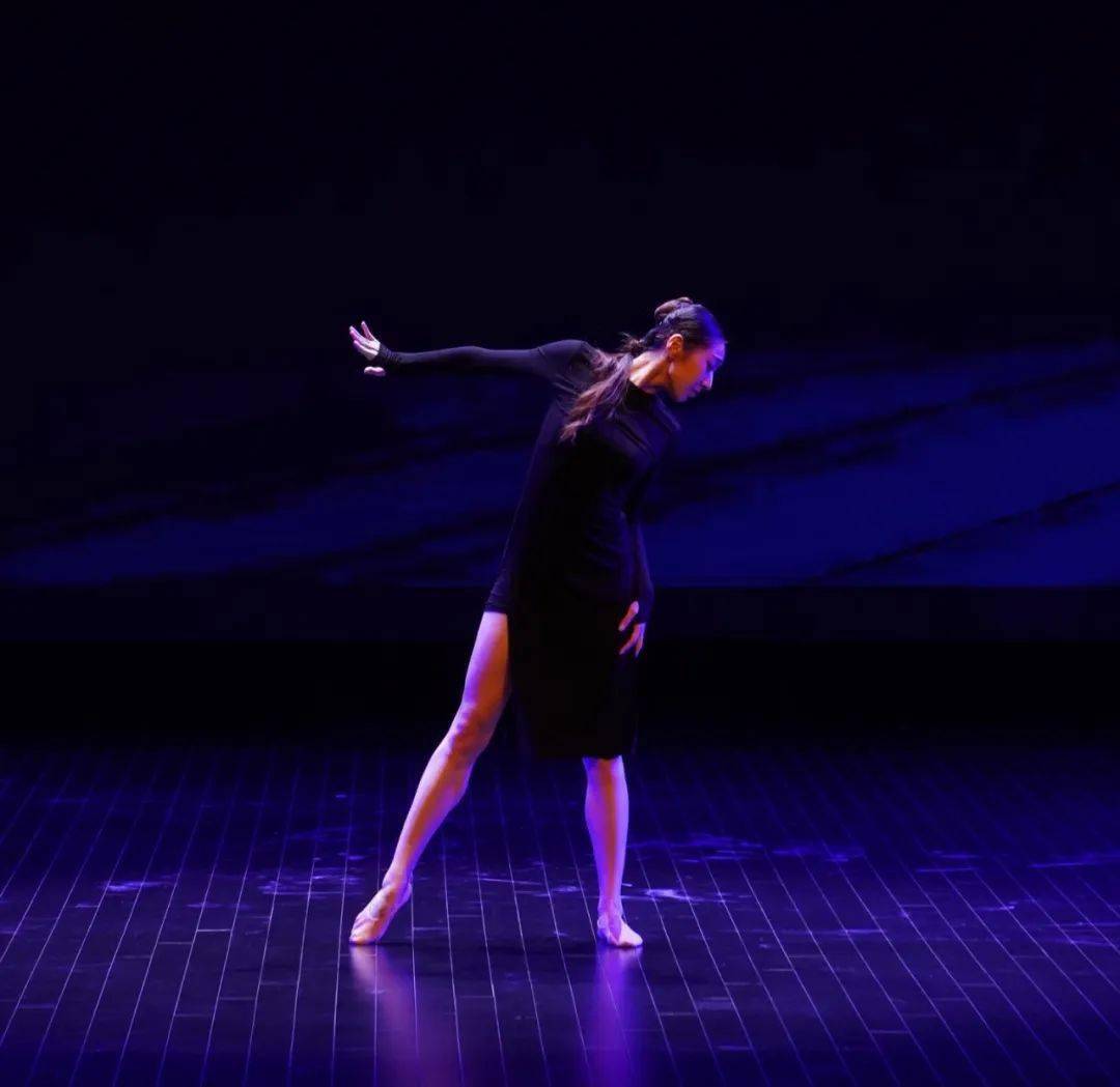 沙龙|中西交汇的现当代舞魅——自由与自我的表达_舞蹈诗_现代舞_中国
