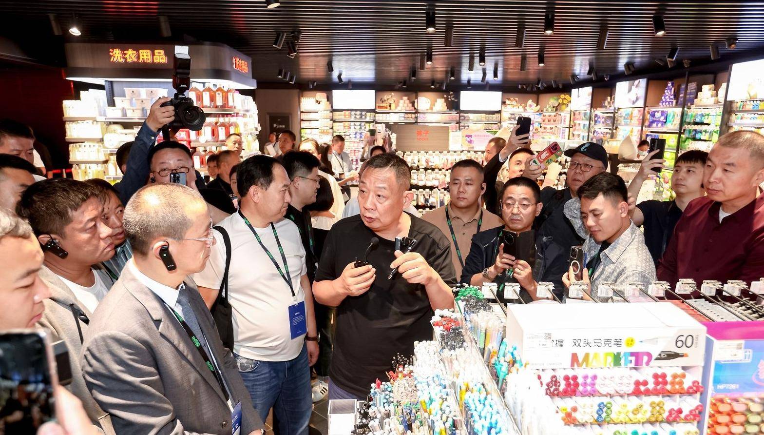 龙湖里商业董事长刘鹏阁:当走出自己的路,走出自己的节奏|商业老总谈"