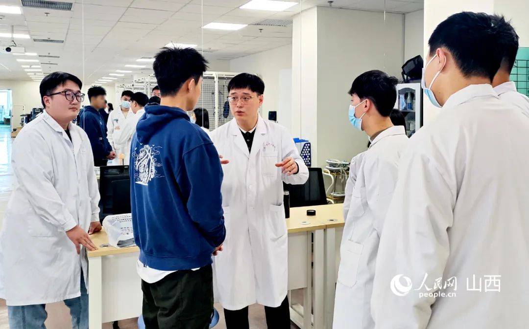 包含北京大学第三医院热门科室优先跑腿代处理住院的词条