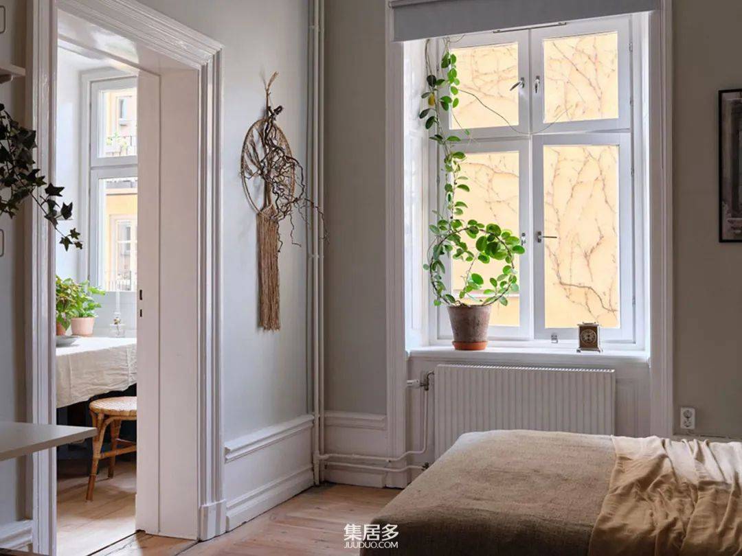 哥德堡公寓:窗外公园美景,室内舒适温馨_的设计_装饰_空间