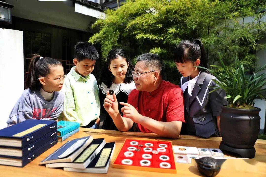 陳寶祥和他的戴葆庭錢幣文化博物館陳寶祥闡述說,對於民辦博物館而言