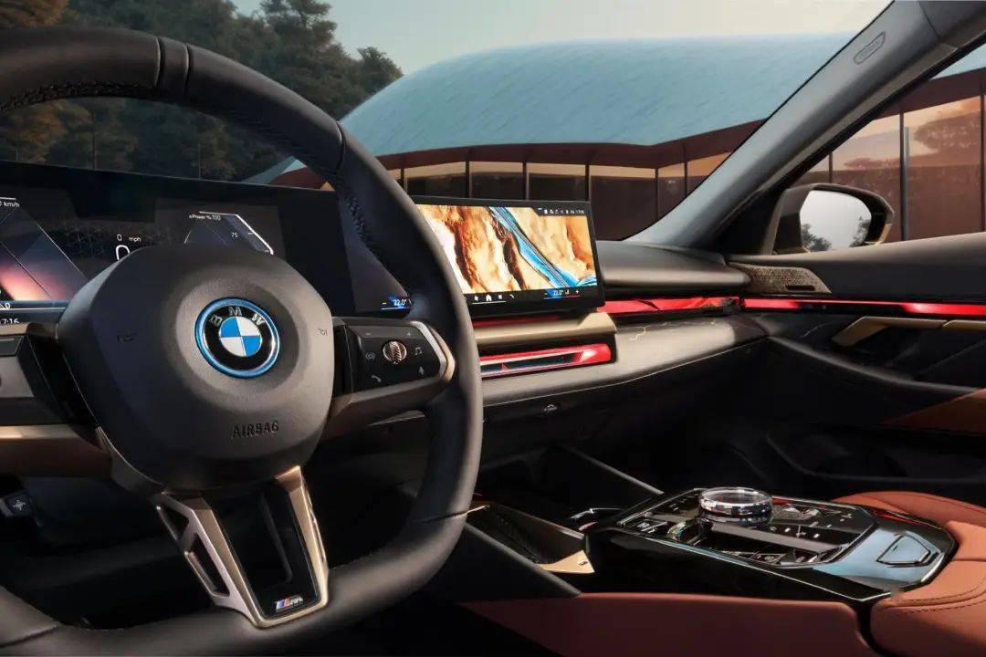 中国特供的宝马 5 系,活成了 7 系的样子_搜狐汽车_搜狐网